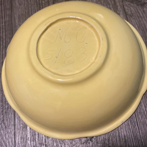 Yellow Bowl and Vase - Picture 4 of 5